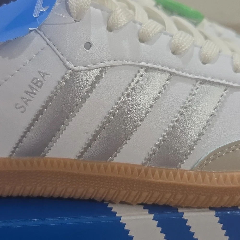 Beautiful Adidas Samba OG Tennis Shoes. Brand New! Unisex, M 8.5, W 9.5. - Picture 5 of 15